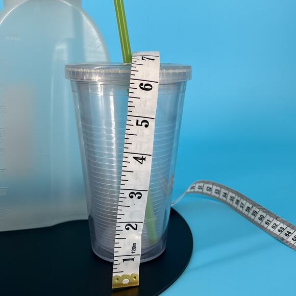 Rubbermaid 2 Quart Servin Saver Pitcher & Two Cups with Straws - Picture 14 of 15